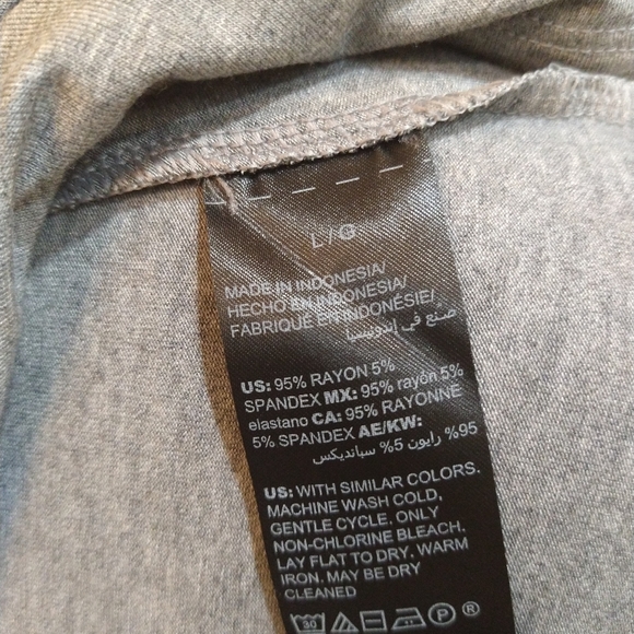 WHBM Gray Size L 95% rayon 5% spandex Long sleeved Lightweight Knit Shirt - Picture 2 of 8